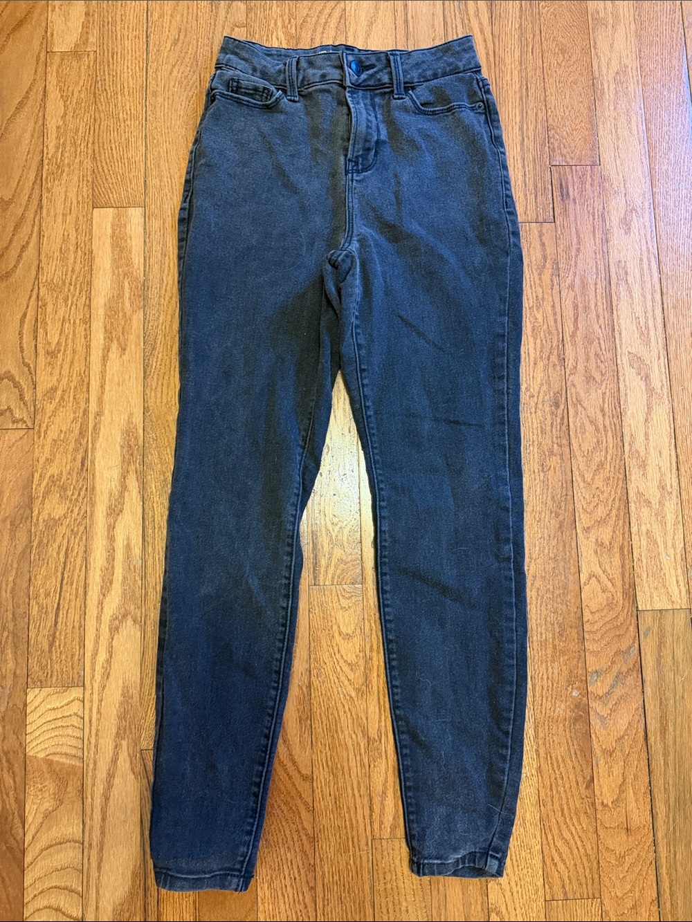 No Boundaries High-Rise Black Women's Jeans — Slim Tapered Leg